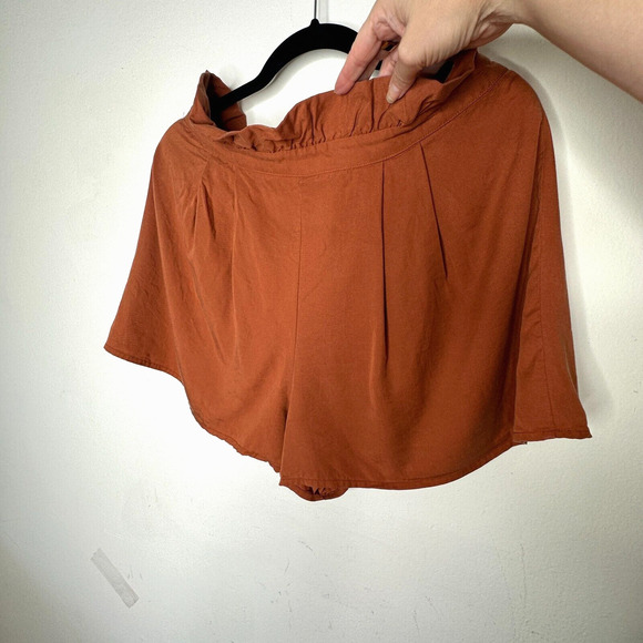 Revolve Lovers + Friends Rust Paperbag Tati High-Waist Pleated Button Shorts L - Picture 6 of 11